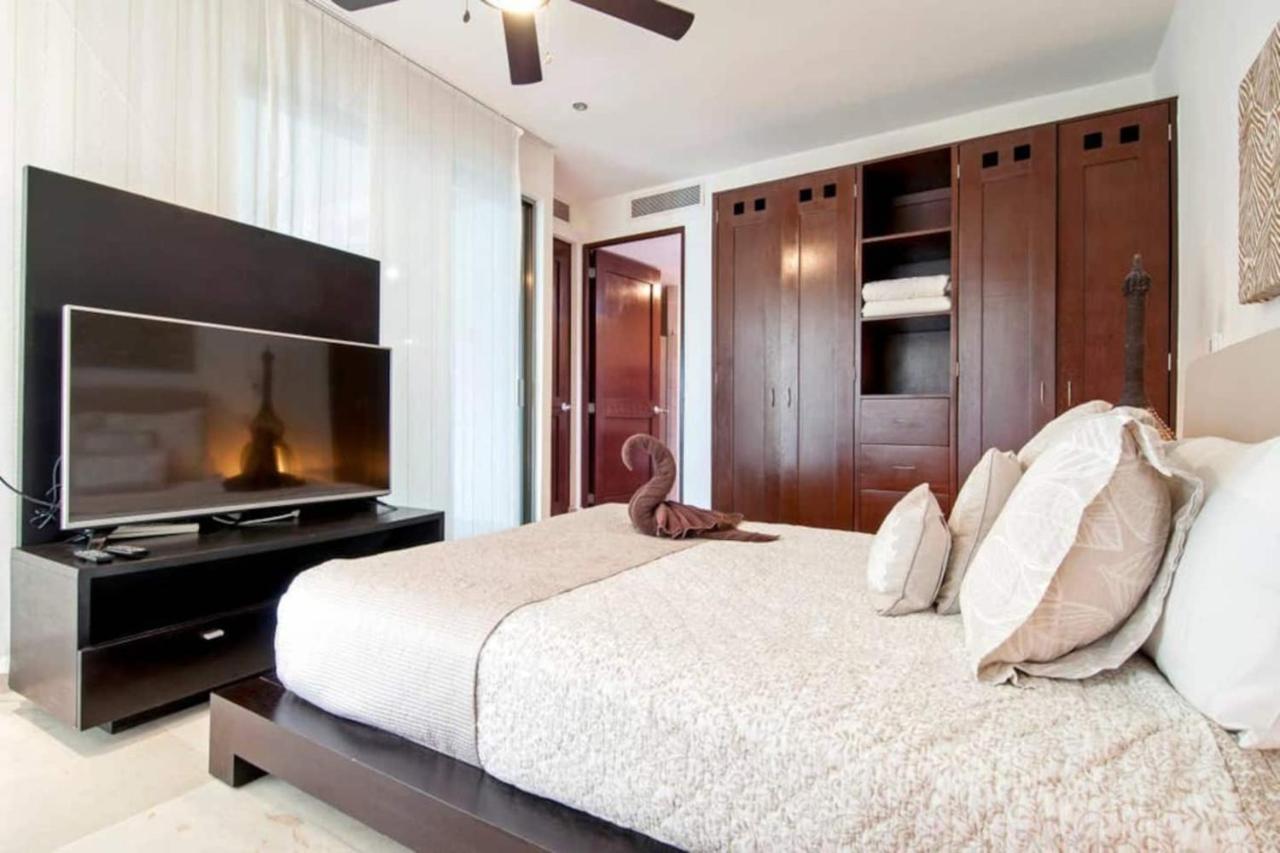 Luxurious & Central Condo In Playa Steps From The Beach 普拉亚卡门 外观 照片
