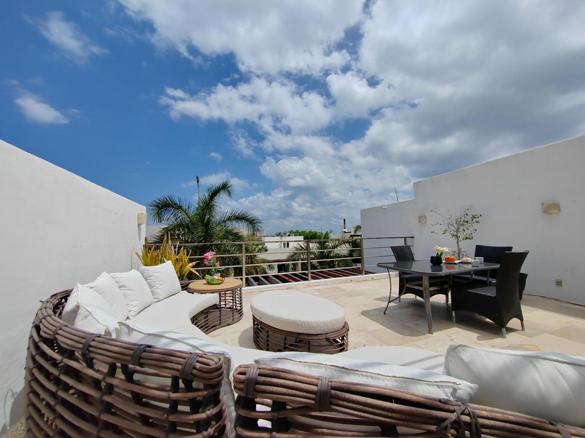 Luxurious & Central Condo In Playa Steps From The Beach 普拉亚卡门 外观 照片
