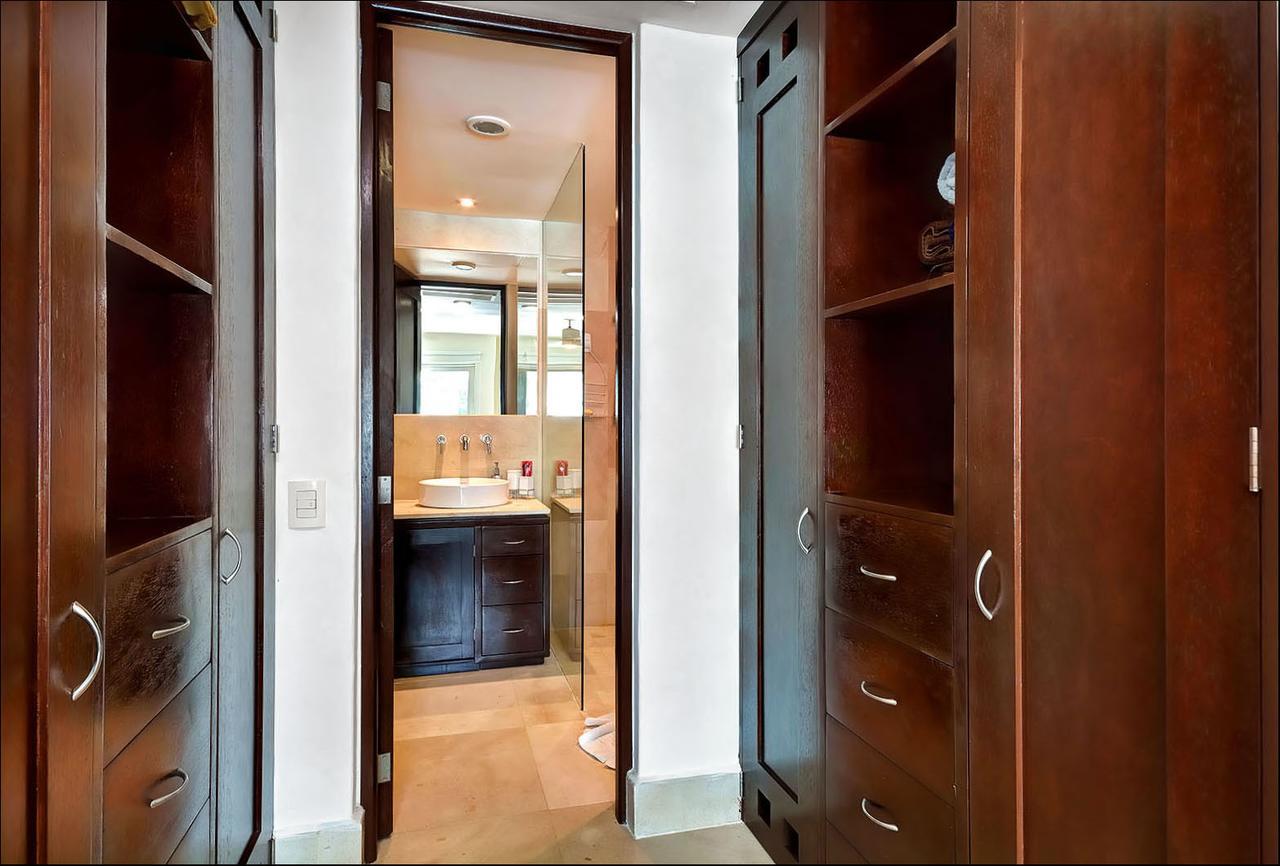 Luxurious & Central Condo In Playa Steps From The Beach 普拉亚卡门 外观 照片